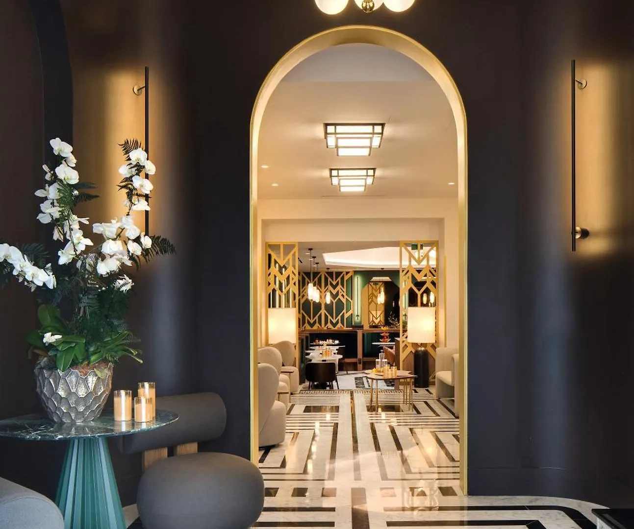 ****  Artemisia Montmartre Hotel Paris France