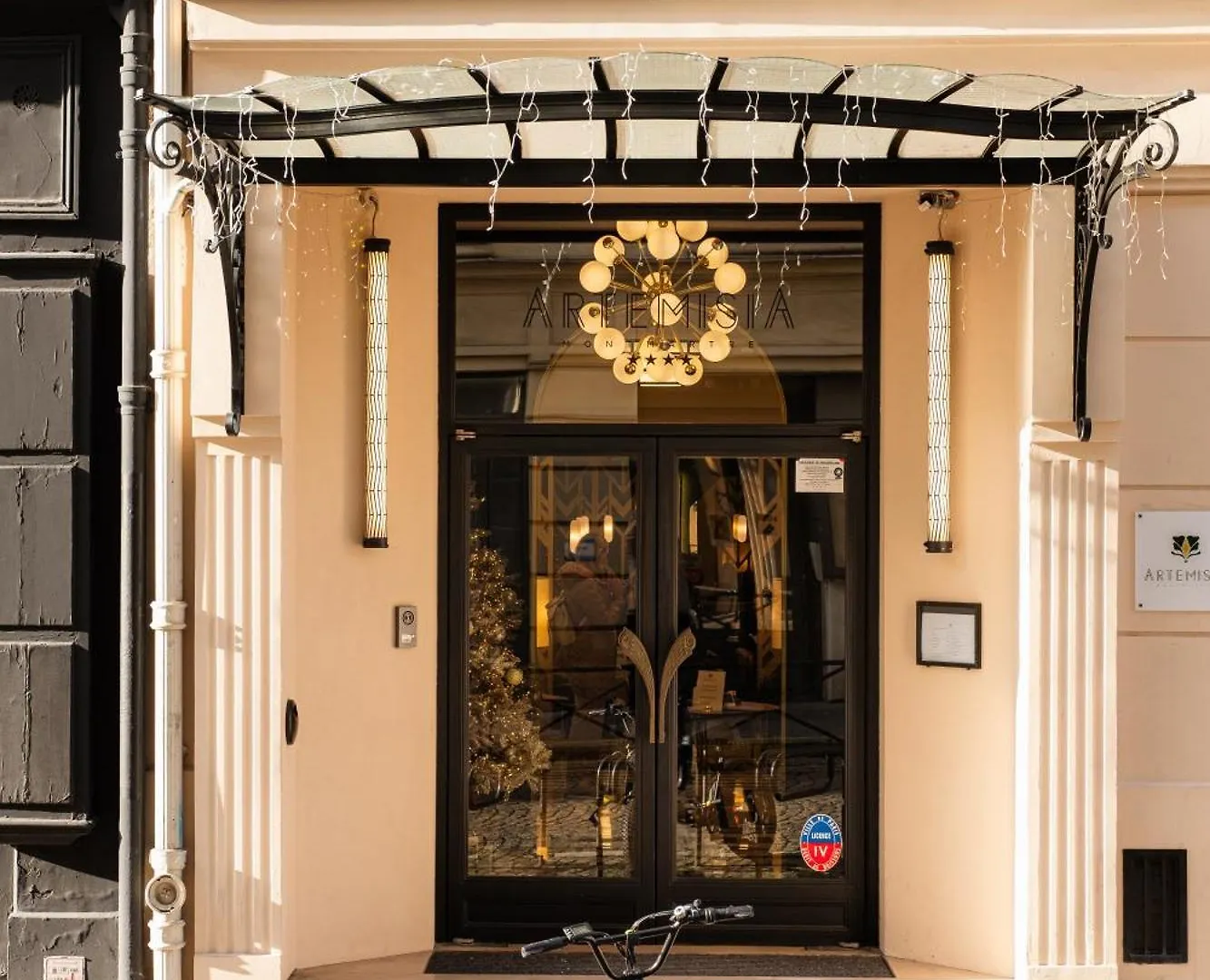 Artemisia Montmartre Hotel Paris